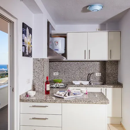 L2l Penthouse * أرونا
