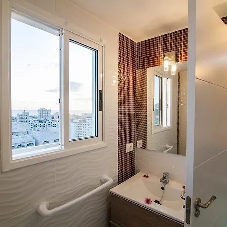 L2l Penthouse * أرونا